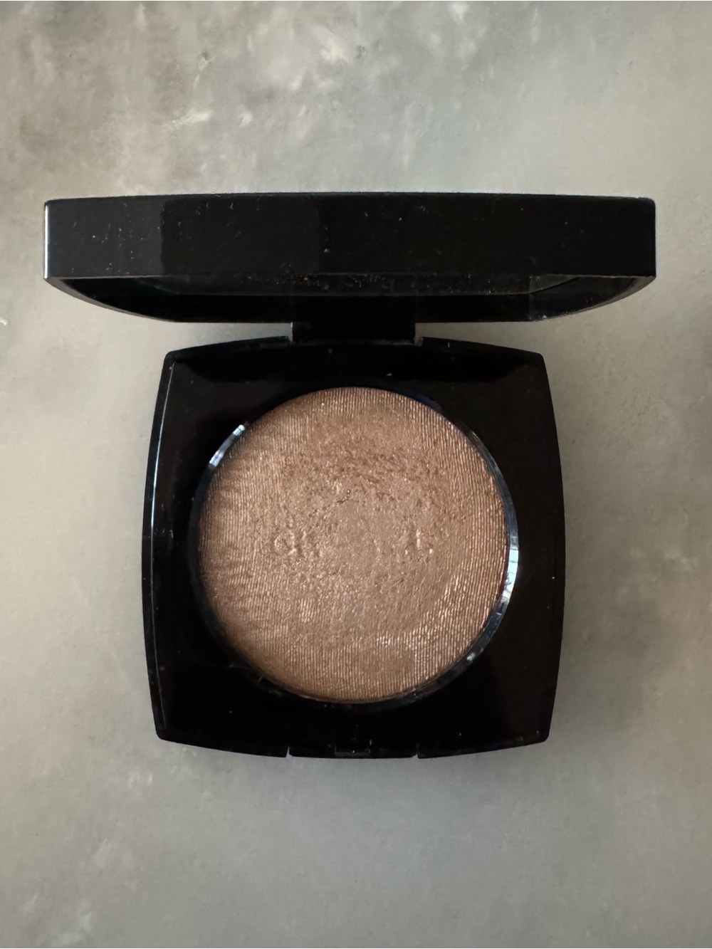 CHANEL Poudre Lumiere Highlighting Powder 10 Ivory Gold 8.5g